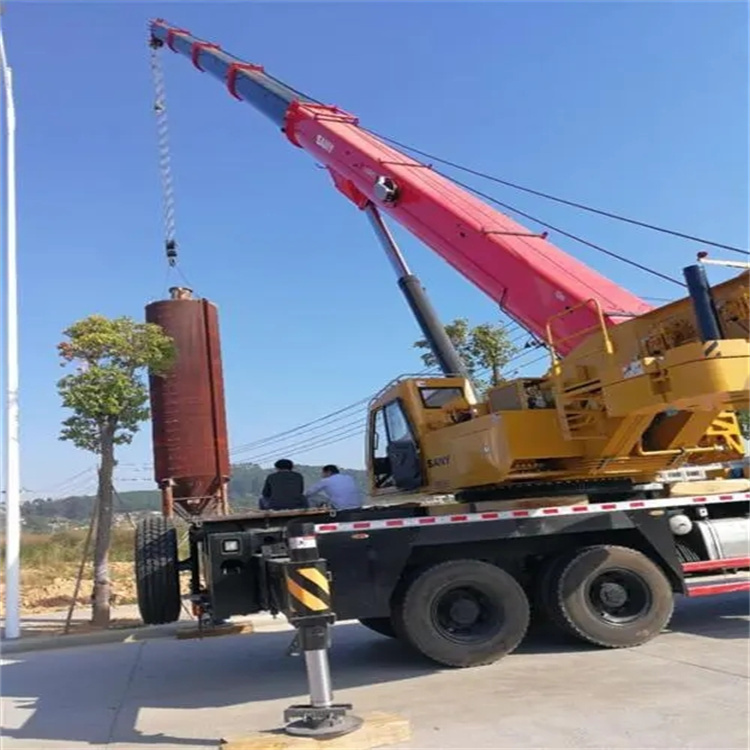 三明梅列吊车租赁作业时的保养和维护