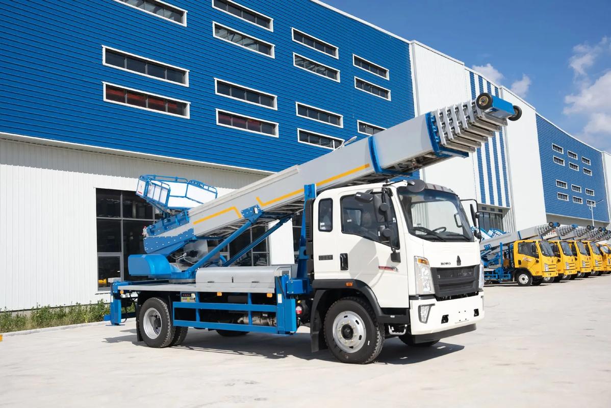 三明梅列出租云梯车高空作业车 建筑垃圾搬运